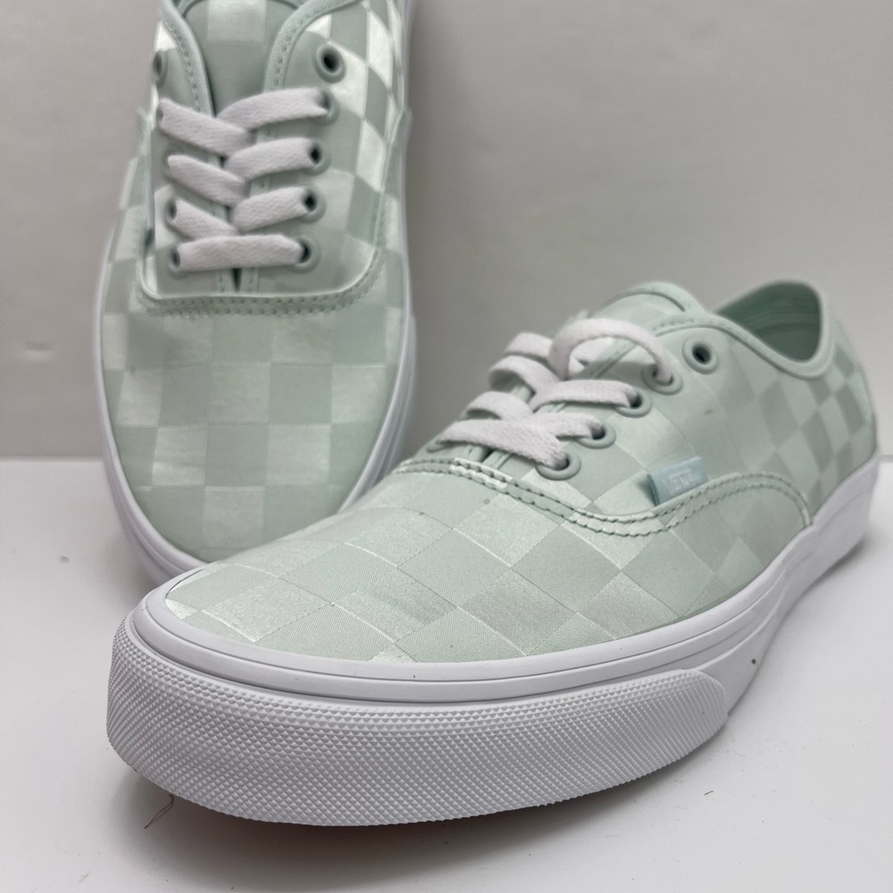 Vans Men’s Authentic
Satin Checkerboard Spa BI Sneakers 
VN000D6G887